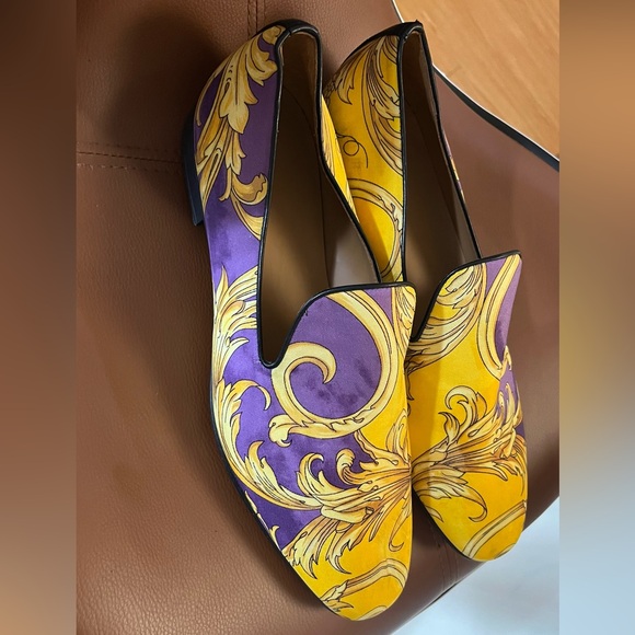 Versace made in Italy size 42.5/43. Cut half size bigger. - Picture 6 of 6